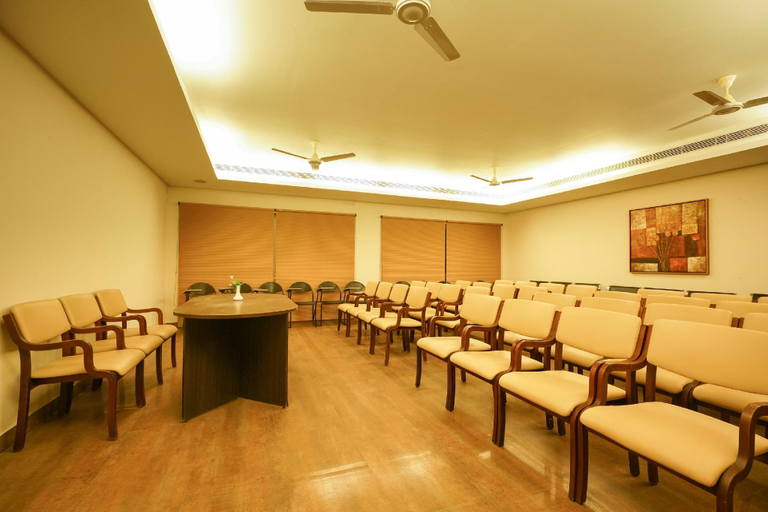 4, Townhouse Mookkannoor Tourist Home, Ernakulam