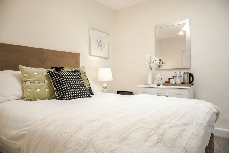 Bedroom 2, Craven Heifer at Stainforth, North Yorkshire