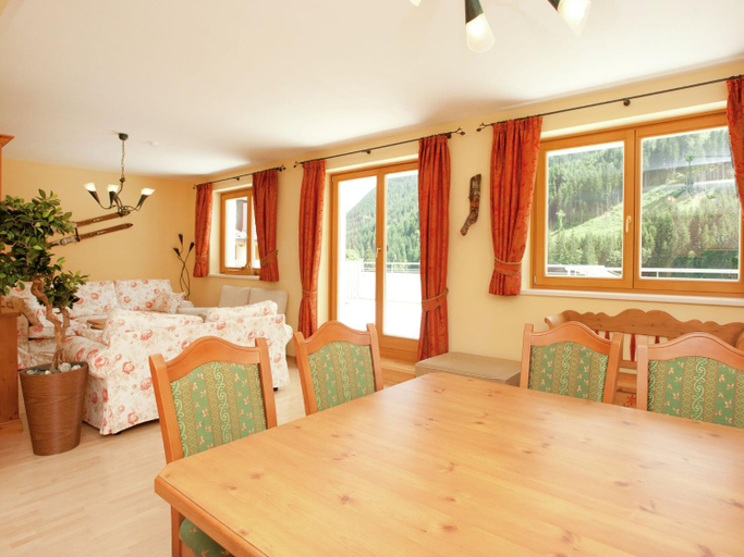 Others 5, Chalet in Saalbach for 10 guests, Zell am See