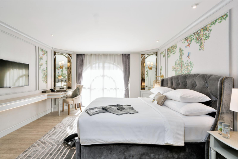 Bedroom 12
