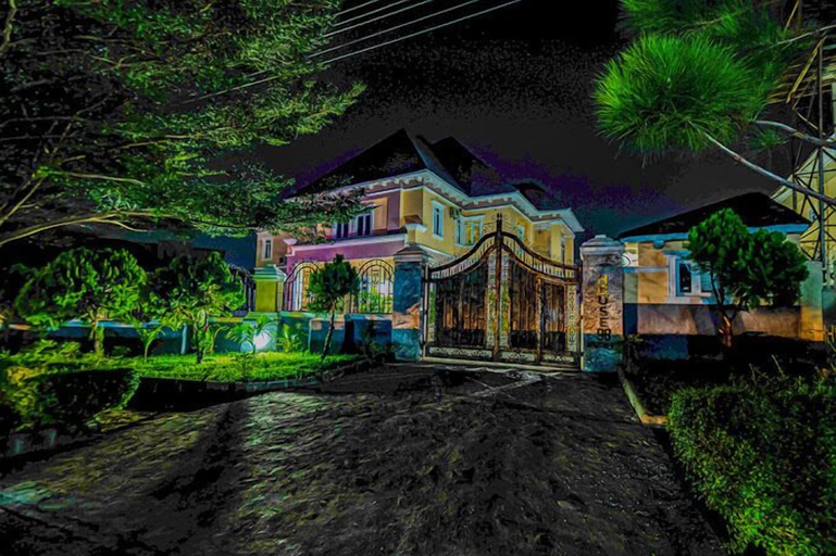 Exterior & Views, House 98 Apartment, AbujaMun