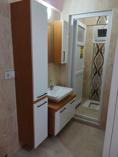 Others 5, Mehmet Home, Akköy