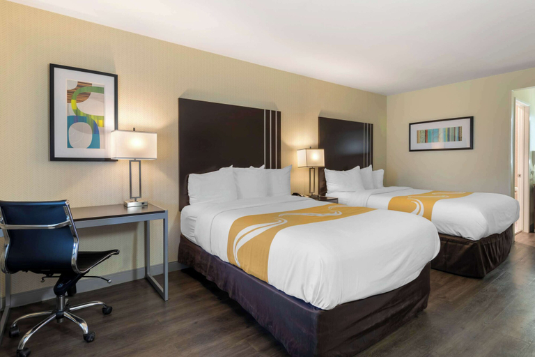 Bedroom 3, Quality Inn & Suites Camarillo - Oxnard, Ventura
