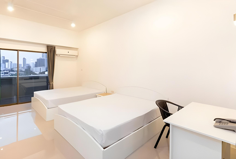 Bedroom 18