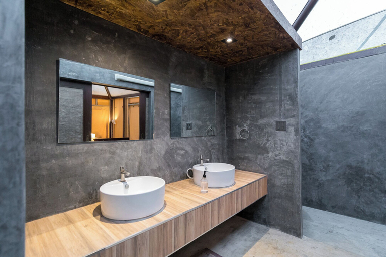 Bathroom 4, Anurak Community Lodge Surat Thani, Phanom