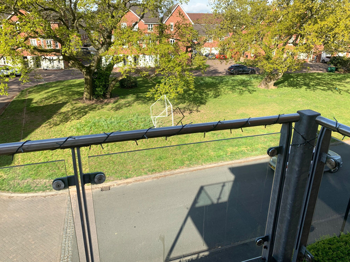 Property grounds 2, Sleeps 4/6 pet Friendly Parking nr Nec/warwick uni, Solihull