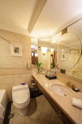 Bathroom 4, Park Hotel, Shanghai