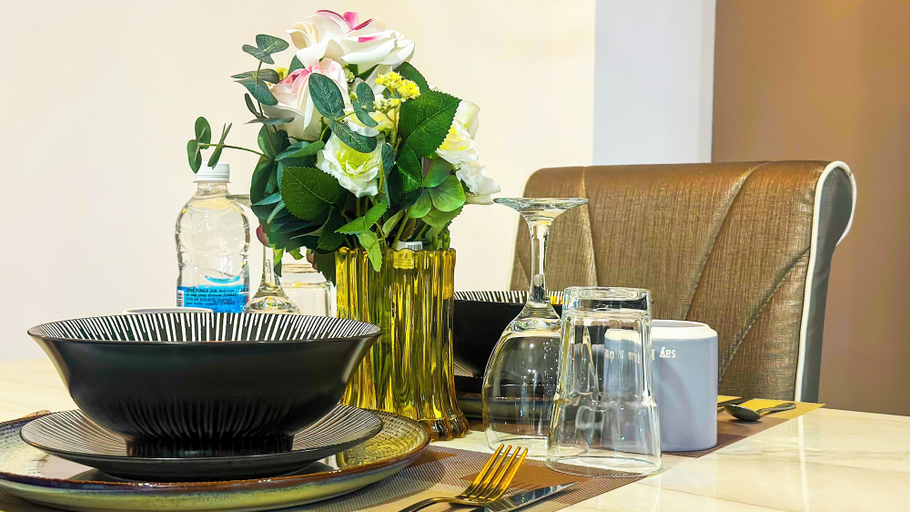 Food & Drinks 5, Moonway Luxury Suites At Eaton Residence, Kuala Lumpur