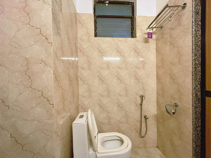 Bathroom 4, Hotel Grand Image Inn, North Goa