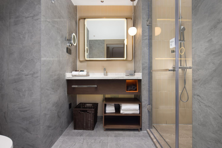 Bathroom 4, Home2 Suites by Hilton Nanning Jiangnan, Nanning