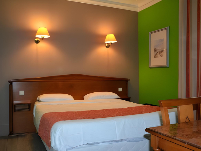 Bedroom 2, Hotel Richmond, Paris