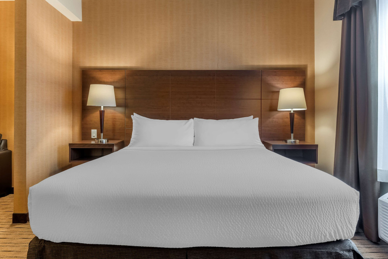 Bedroom 3, Best Western Plus Bathurst Hotel & Suites, Gloucester
