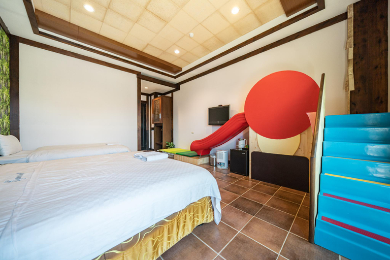 Bedroom 2, Egmont Mountain House, Nantou
