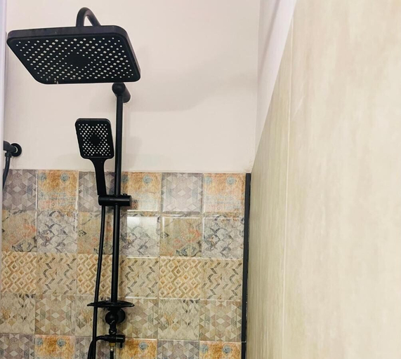 Bathroom 3, Vivid Colombo, Thimbirigasyaya