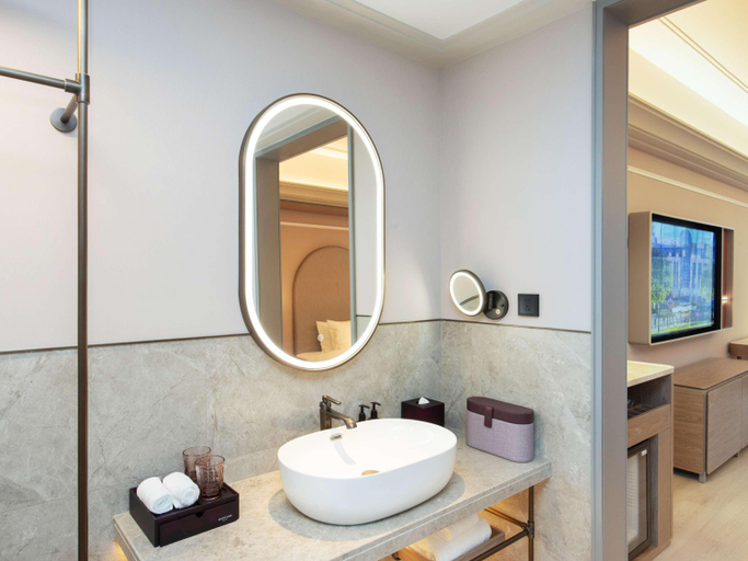 Bathroom 3, Mercure Haikou City Center, Haikou