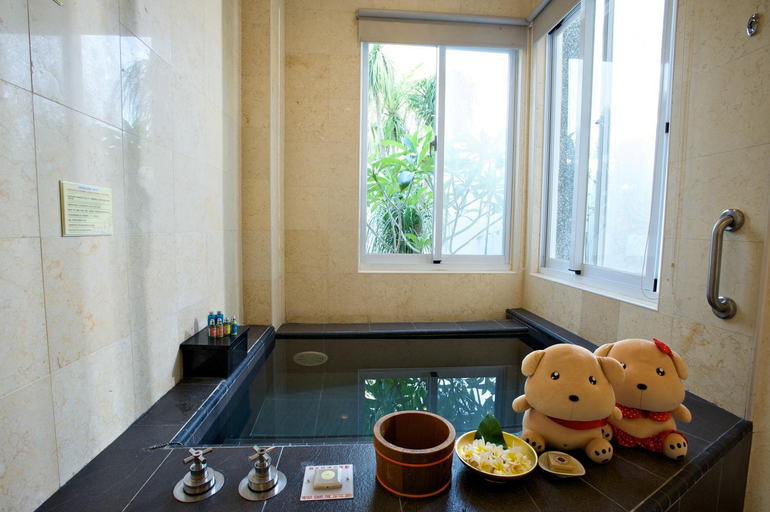 Bathroom 5, Papago International Resort, Taitung