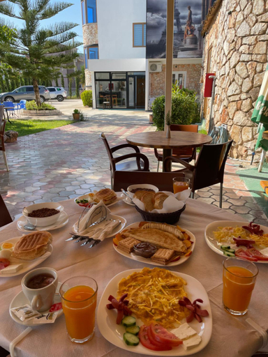 Food & Drinks 5, Central Park Hotel Ksamil, Sarandës