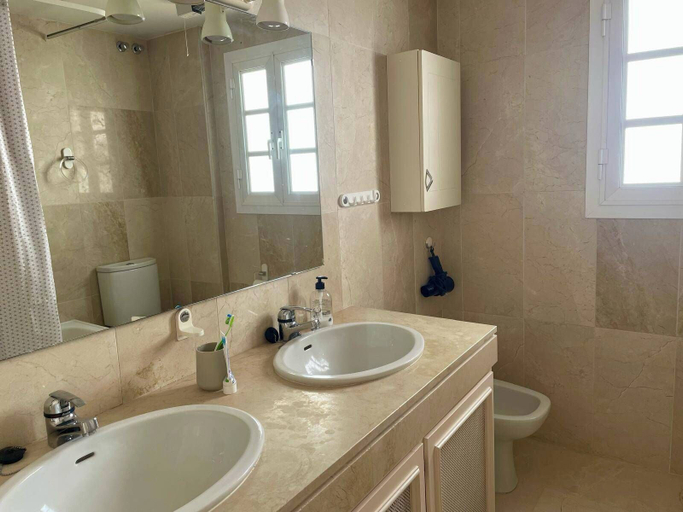 Bathroom 5, Marbella - House - Sleeps 4 - Pool - Sea View, Málaga