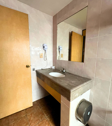 Bathroom 4, Autoparador Del Valle, Cuautitlán Izcalli