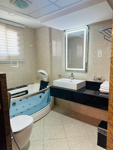 Bathroom 3, Saxophone Suites, Muharraq