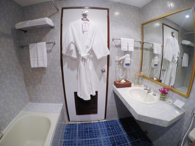 Bathroom 4, City Lodge Bangkok, Khlong Toey