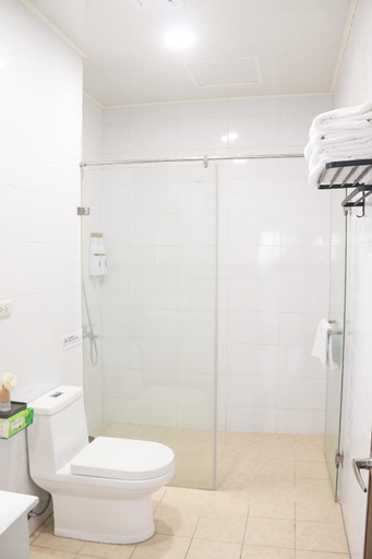 Bathroom, Nanhi Inn, Pingtung