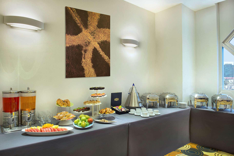 Food & Drinks 5, City Seasons Towers Hotel, Dubai