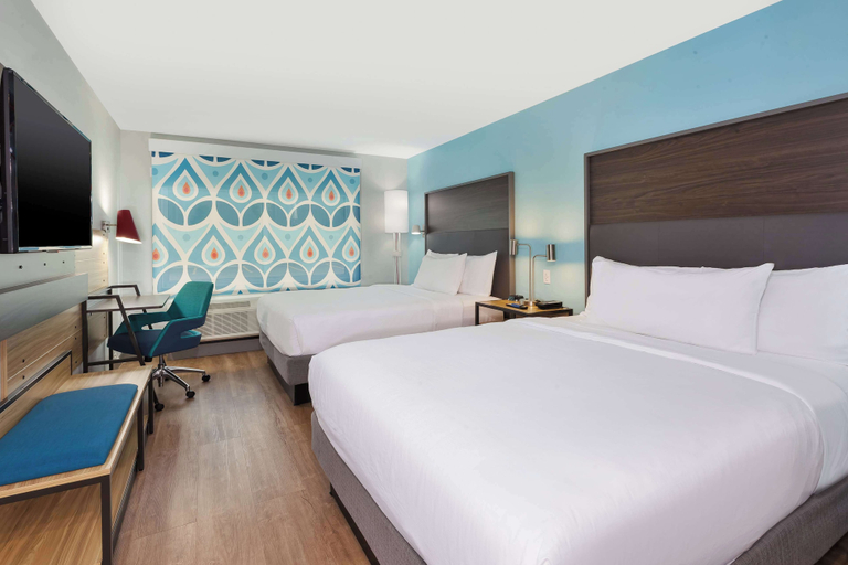 Bedroom 4, Tru By Hilton Comstock Park Grand Rapids, Kent