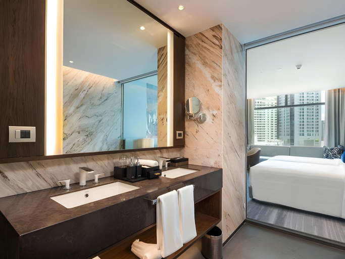 Bathroom 23