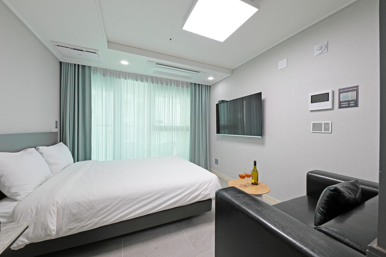 Bedroom 3, Elmomento Gwangan Residence, Suyeong