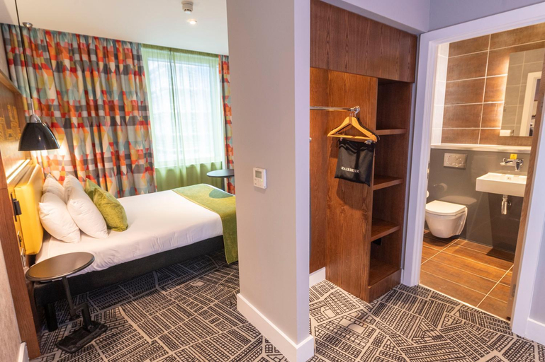 Bedroom 3, ibis Styles Leeds City Centre Arena, Leeds