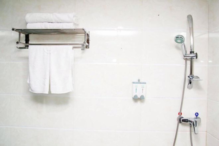 Bathroom 3, Jincheng Hotel, Yichang