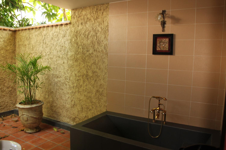 Bathroom 3, Lotus Village Resort, Phan Thiết