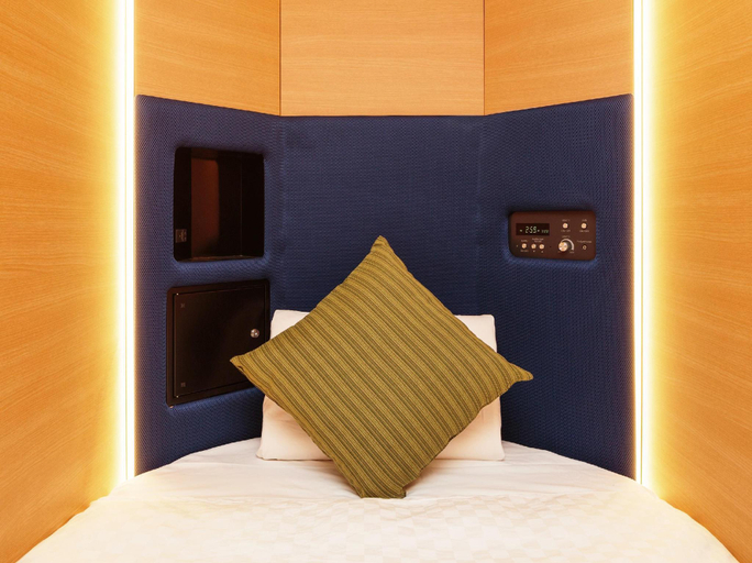Bedroom 25