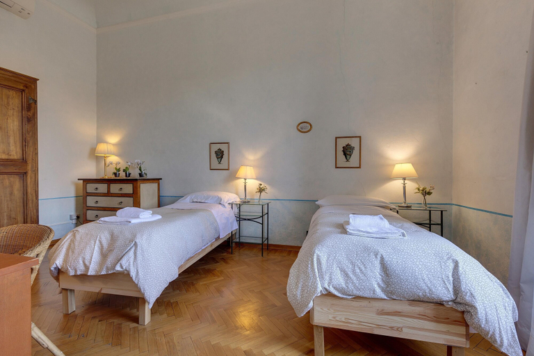 Room 4, Serristori 31 in Firenze, Florence