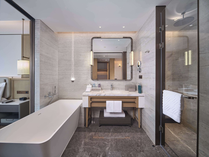 Bathroom 5, Hilton Jiashan, Jiaxing