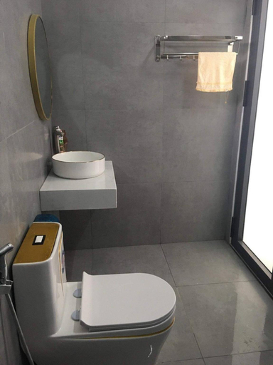 Bathroom 3, My Hoa Oceanfront Home, Ninh Hải