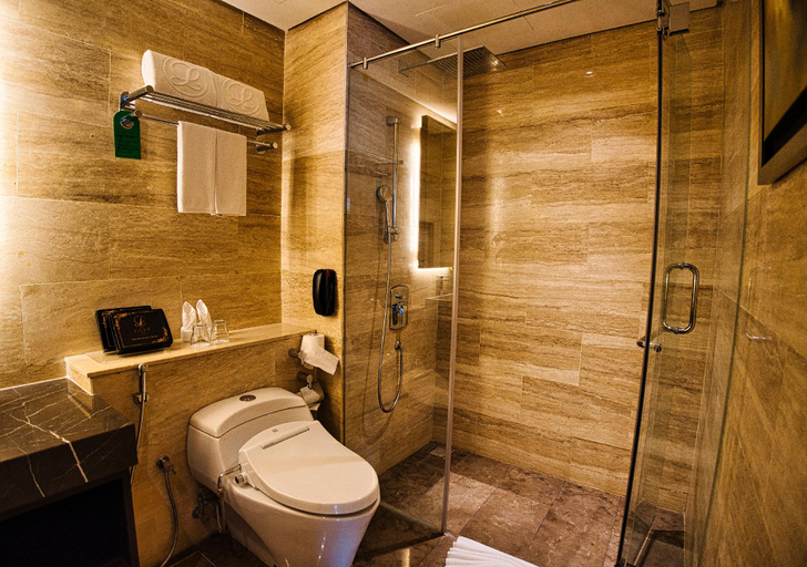 Bathroom 8