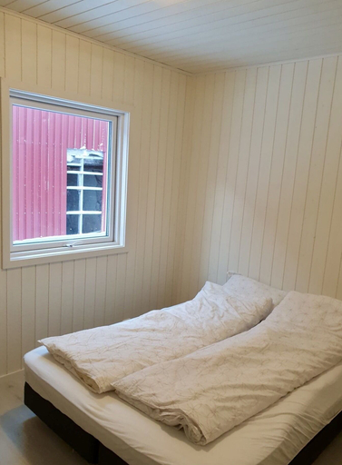 Bedroom 3, Finnvika Lodges, Vestvågøy