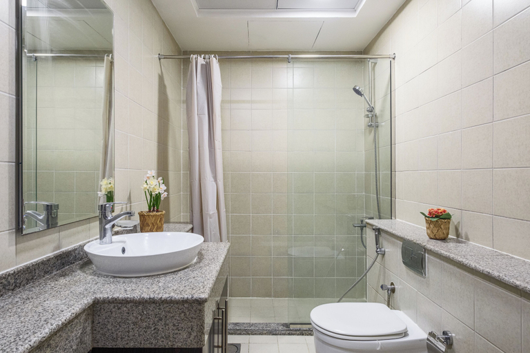 Bathroom 3, Torch 77 by Saffron House, Dubai