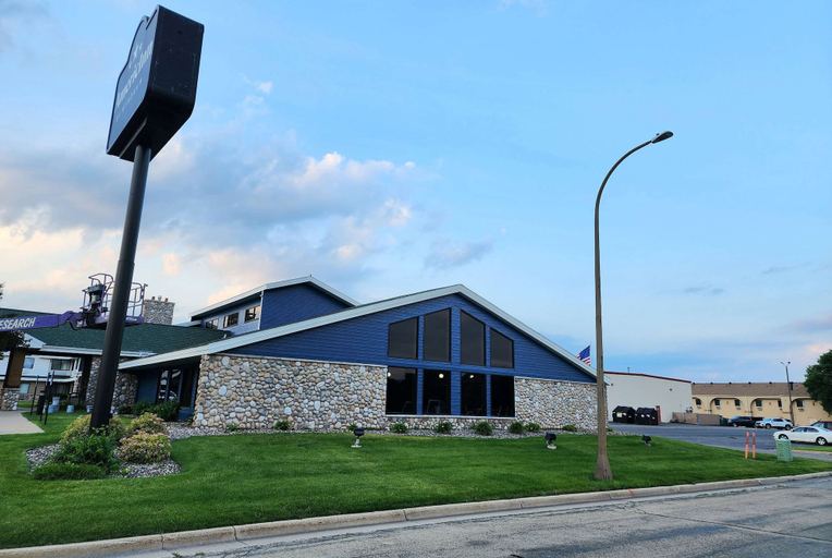 Exterior & Views 2, AmericInn by Wyndham Austin, Mower