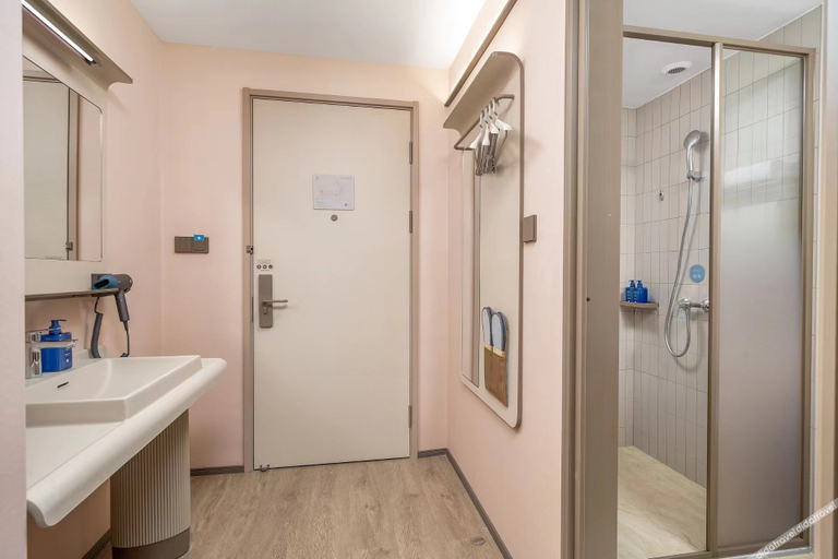 Bathroom 3, Hanting Hotel Shenzhen Shiyan Bus Station, Shenzhen