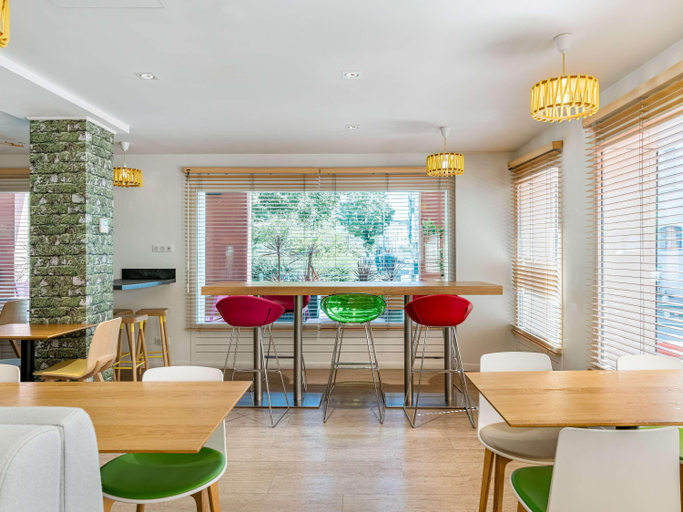 Food & Drinks 5, ibis Styles Annecy Gare Centre, Haute-Savoie