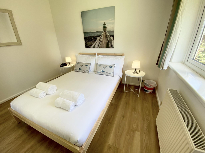 Bedroom 2, Daisy Cottage, Hampshire