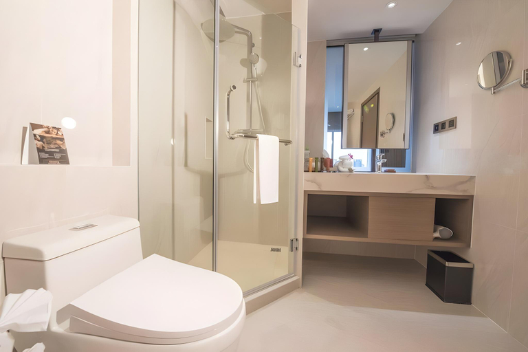 Bathroom 7