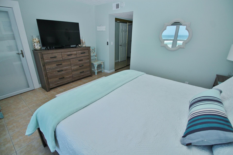 Bedroom 2, Sea Coast Gardens III 101, Volusia