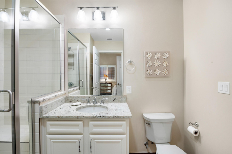 Bathroom 4, Vista Del Mar 406, Escambia