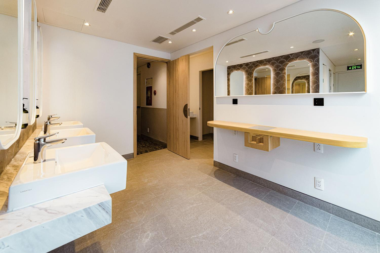 Bathroom 2