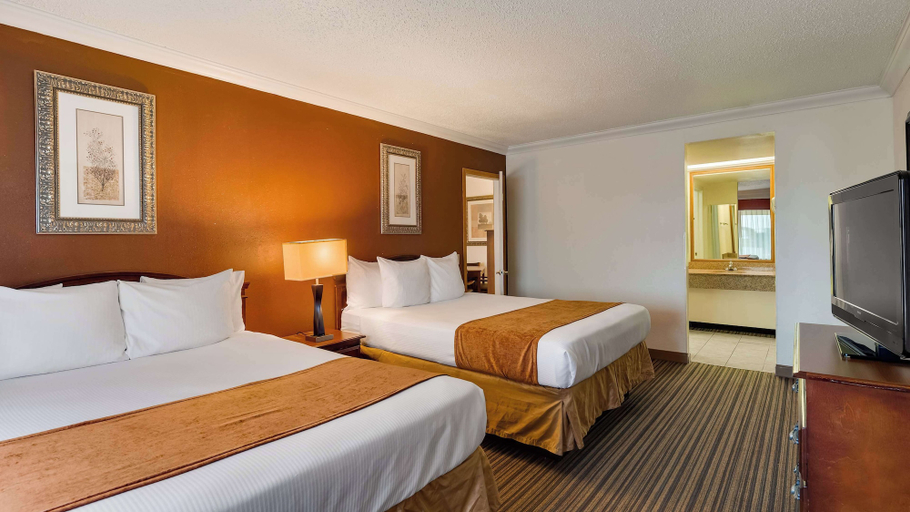 Bedroom 4, SureStay by Best Western Miles City, Custer