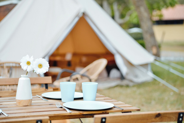 Others 5, Cocooning Tipi - Azur, Landes
